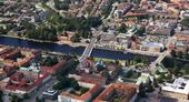 Halmstad Kommun har åtta kommunala bolag inom olika ämnesområden och med sina 97 000 invånare är Halmstad landets 19:e största kommun.